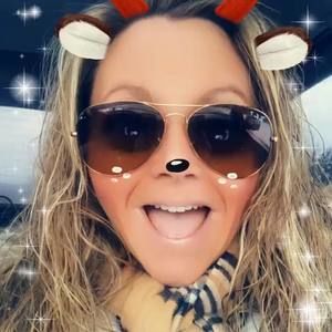 Meet your Posher, Joni